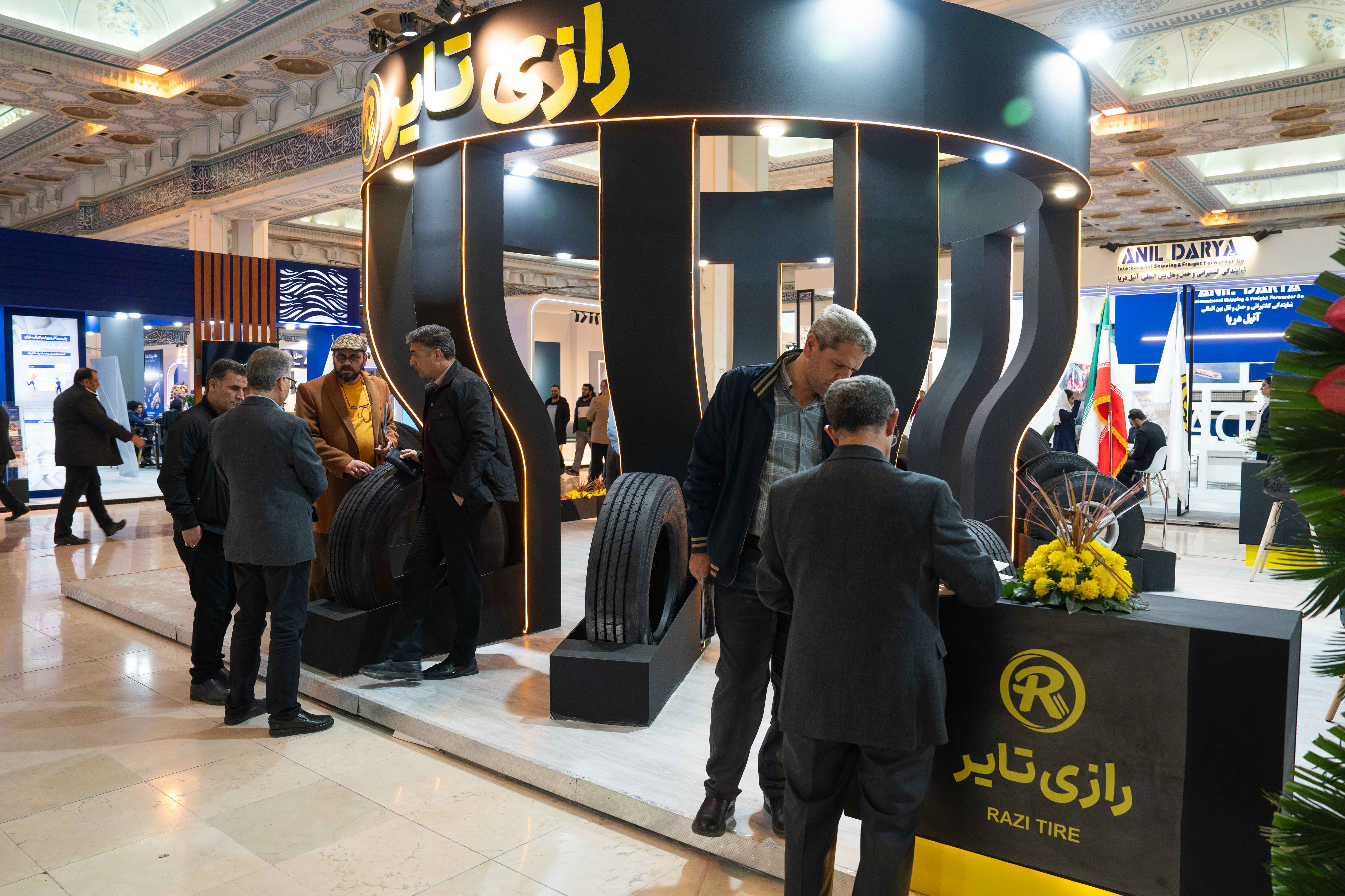 شرکت در نمایشگاه بین المللی حمل و نقل، لجستیک و صنایع وابسته در مصلی تهران